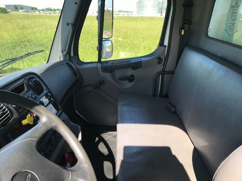 Refrigerated Truck-Light and Medium Duty Trucks-Freightliner-2019-M2-Evansville-IN-152,846\n\t\tmiles-$ 64,000 - Image 19