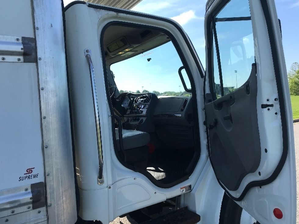 Refrigerated Truck-Light and Medium Duty Trucks-Freightliner-2019-M2-Evansville-IN-152,846\n\t\tmiles-$ 64,000 - Image 20
