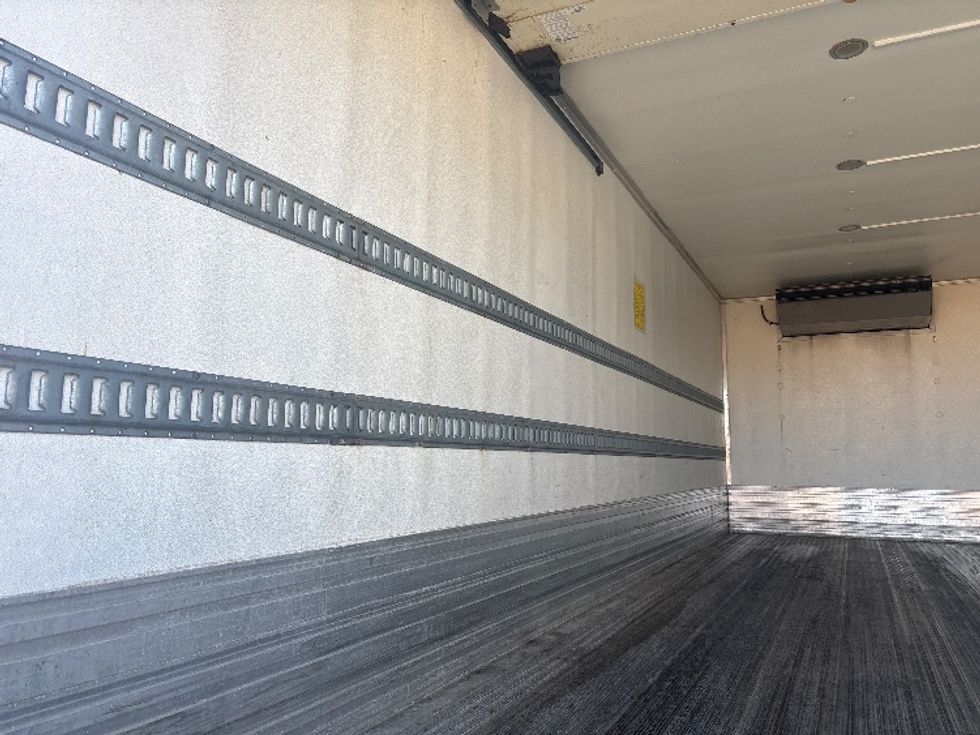 Refrigerated Truck-Light and Medium Duty Trucks-Freightliner-2019-M2-Everett-WA-255,007\n\t\tmiles-$ 47,250 - Image 11