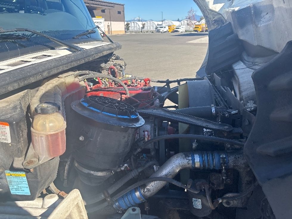 Refrigerated Truck-Light and Medium Duty Trucks-Freightliner-2019-M2-Everett-WA-255,007\n\t\tmiles-$ 47,250 - Image 24