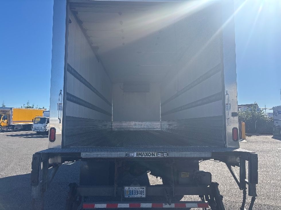 Refrigerated Truck-Light and Medium Duty Trucks-Freightliner-2019-M2-Everett-WA-255,007\n\t\tmiles-$ 47,250 - Image 8