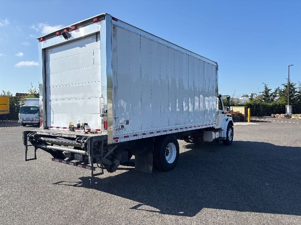 Refrigerated Truck-Light and Medium Duty Trucks-Freightliner-2019-M2-Everett-WA-270,732\n\t\tmiles-$ 37,500 - Image 13