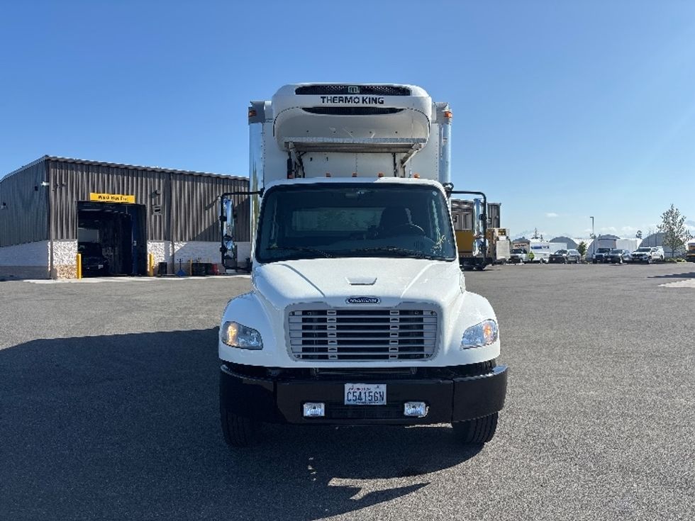 Refrigerated Truck-Light and Medium Duty Trucks-Freightliner-2019-M2-Everett-WA-270,732\n\t\tmiles-$ 37,500 - Image 2