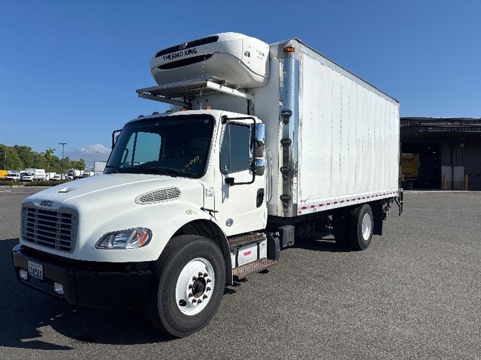 Refrigerated Truck-Light and Medium Duty Trucks-Freightliner-2019-M2-Everett-WA-270,732\n\t\tmiles-$ 37,500 - Image 3