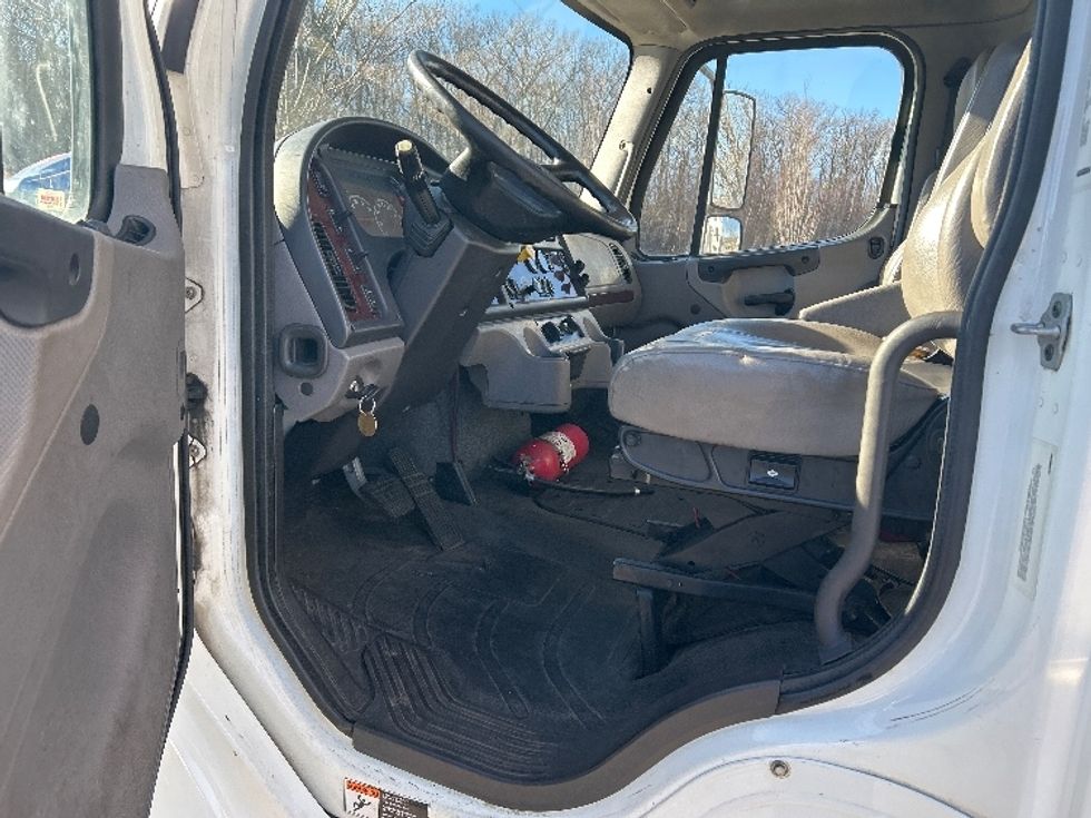 Refrigerated Truck-Light and Medium Duty Trucks-Freightliner-2019-M2-Fitchburg-MA-223,750\n\t\tmiles-$ 45,000 - Image 15