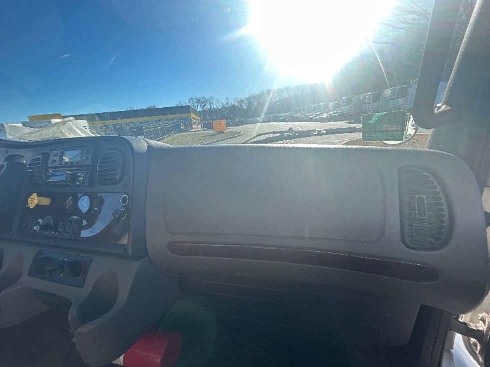 Refrigerated Truck-Light and Medium Duty Trucks-Freightliner-2019-M2-Fitchburg-MA-223,750\n\t\tmiles-$ 45,000 - Image 20