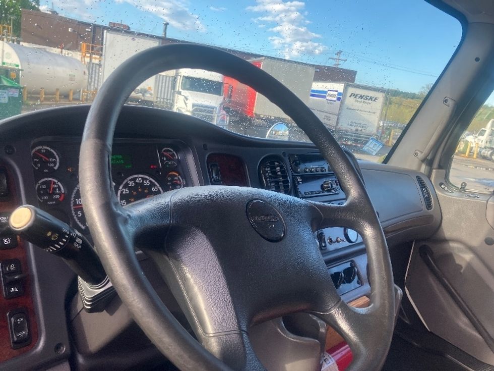 Refrigerated Truck-Light and Medium Duty Trucks-Freightliner-2019-M2-Fitchburg-MA-355,099\n\t\tmiles-$ 30,250 - Image 17