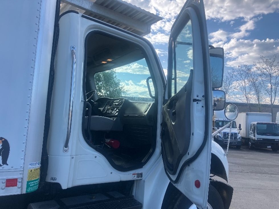 Refrigerated Truck-Light and Medium Duty Trucks-Freightliner-2019-M2-Fitchburg-MA-355,099\n\t\tmiles-$ 30,250 - Image 20