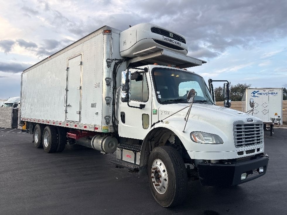 Refrigerated Truck-Light and Medium Duty Trucks-Freightliner-2019-M2-Fontana-CA-139,794\n\t\tmiles-$ 75,500 - Image 1