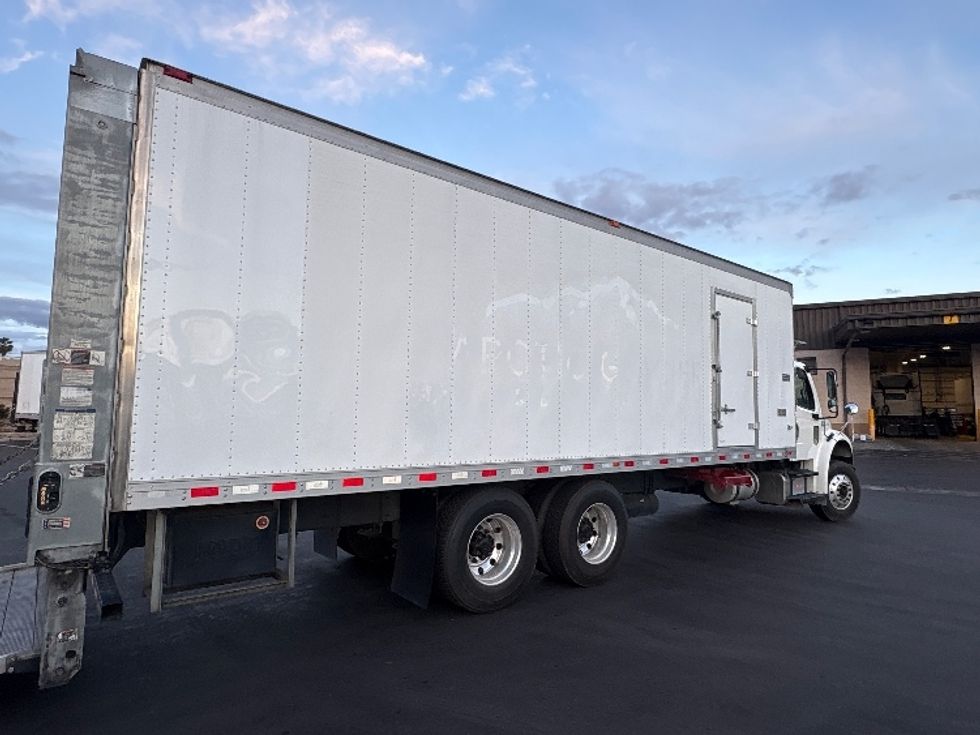 Refrigerated Truck-Light and Medium Duty Trucks-Freightliner-2019-M2-Fontana-CA-139,794\n\t\tmiles-$ 75,500 - Image 13