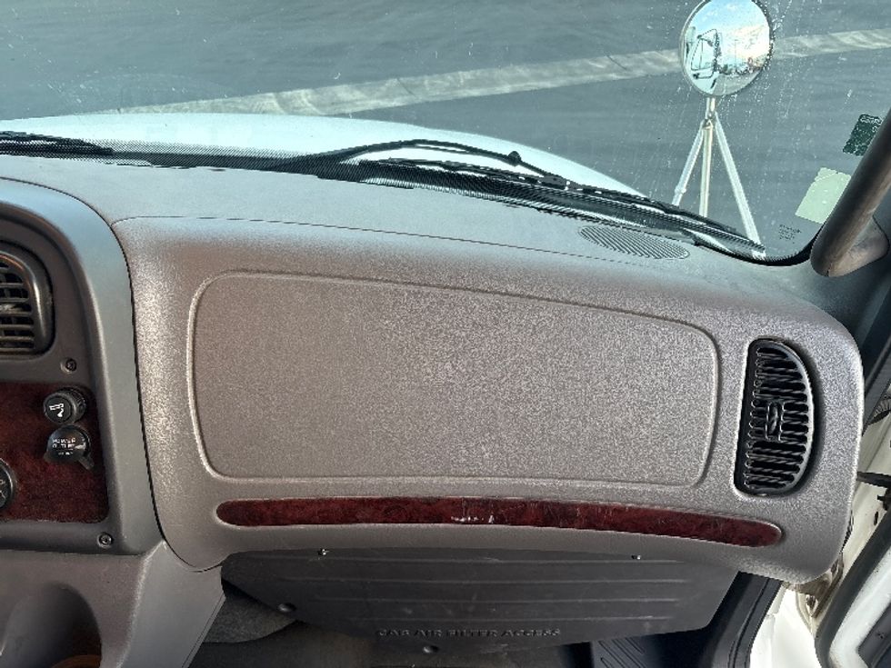 Refrigerated Truck-Light and Medium Duty Trucks-Freightliner-2019-M2-Fontana-CA-139,794\n\t\tmiles-$ 75,500 - Image 20