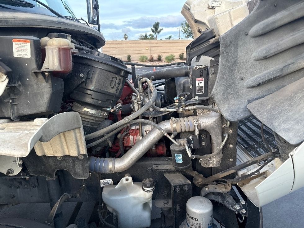 Refrigerated Truck-Light and Medium Duty Trucks-Freightliner-2019-M2-Fontana-CA-139,794\n\t\tmiles-$ 75,500 - Image 22