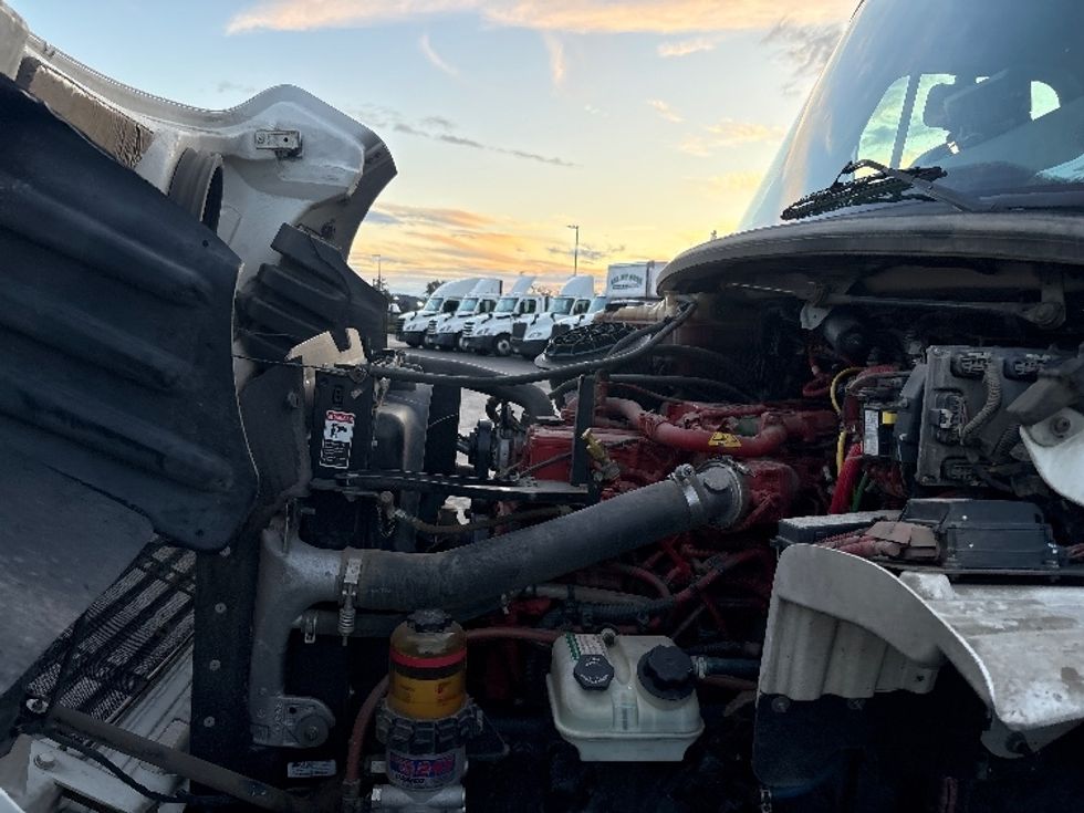 Refrigerated Truck-Light and Medium Duty Trucks-Freightliner-2019-M2-Fontana-CA-139,794\n\t\tmiles-$ 75,500 - Image 23