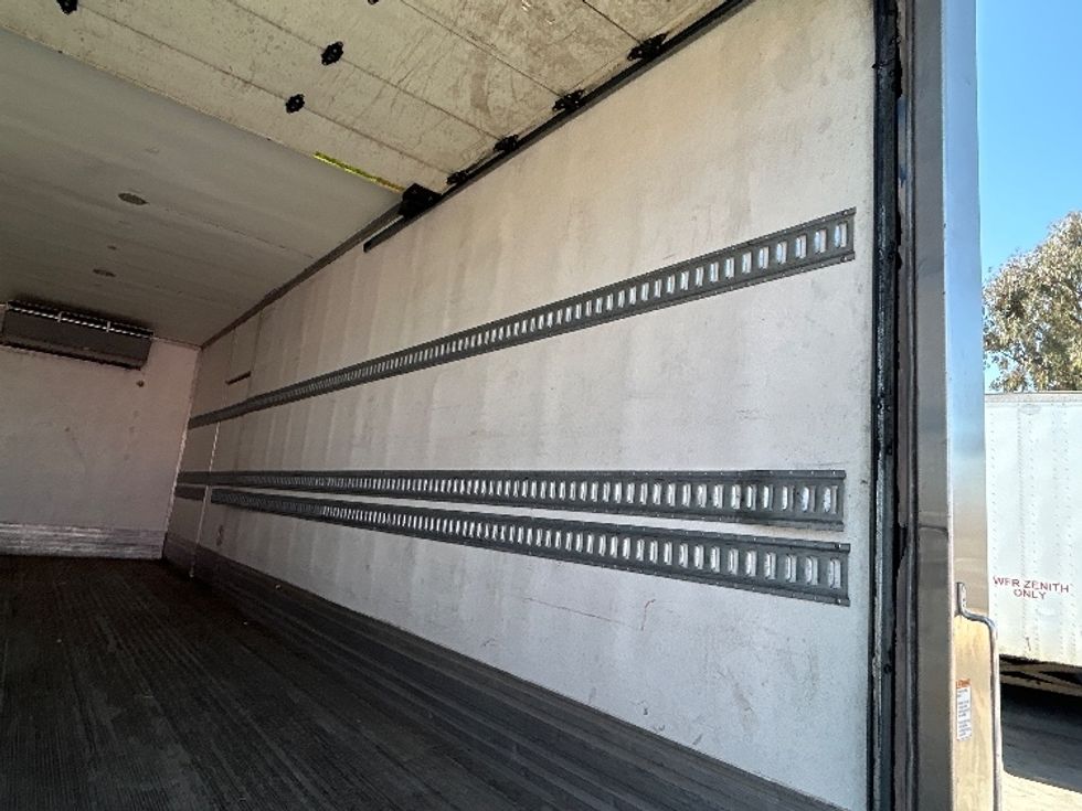 Refrigerated Truck-Light and Medium Duty Trucks-Freightliner-2019-M2-Fontana-CA-151,644\n\t\tmiles-$ 68,750 - Image 12