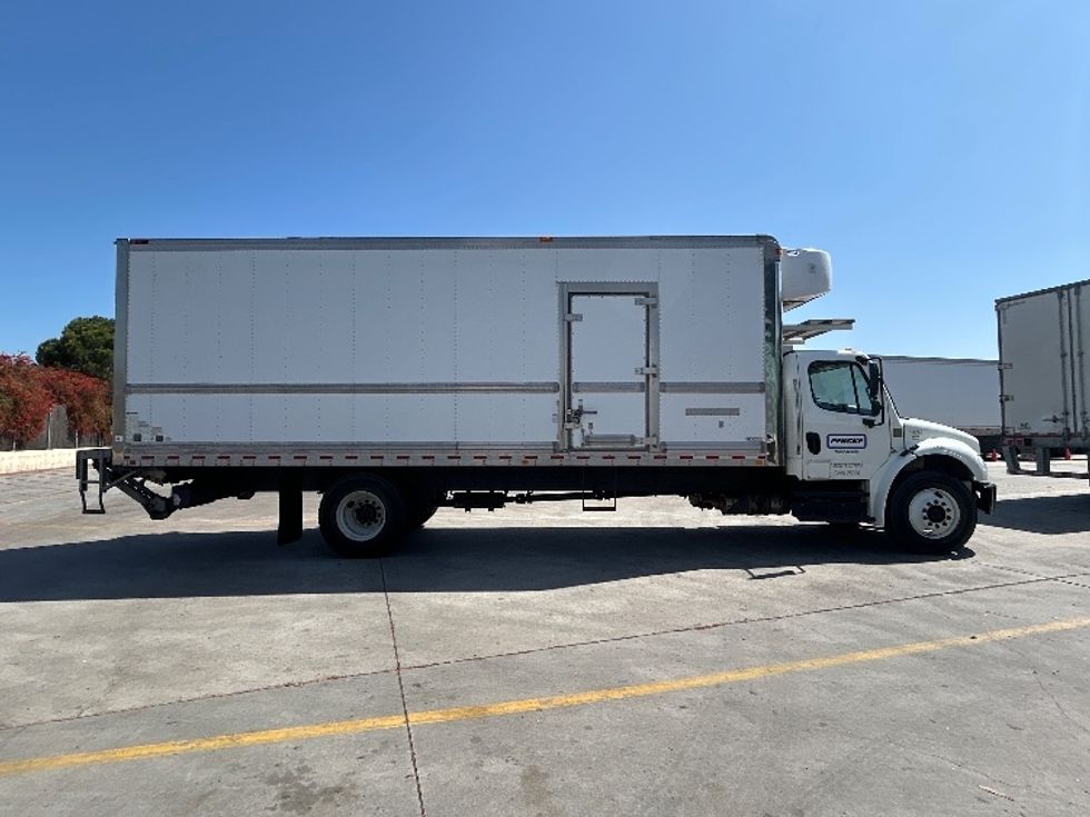 2019 Freightliner M2 106 Medium Duty photo 10