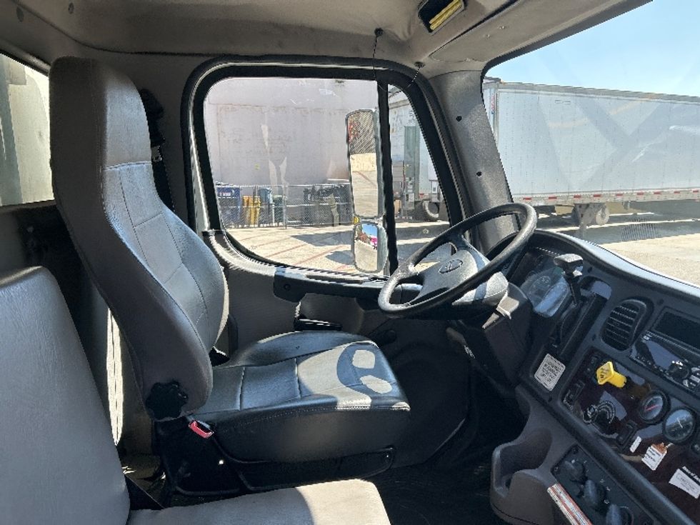 2019 Freightliner M2 106 Medium Duty photo 16