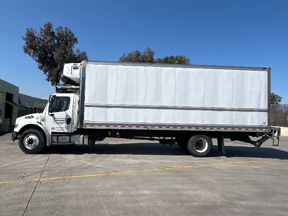 2019 Freightliner M2 106 Medium Duty photo 4