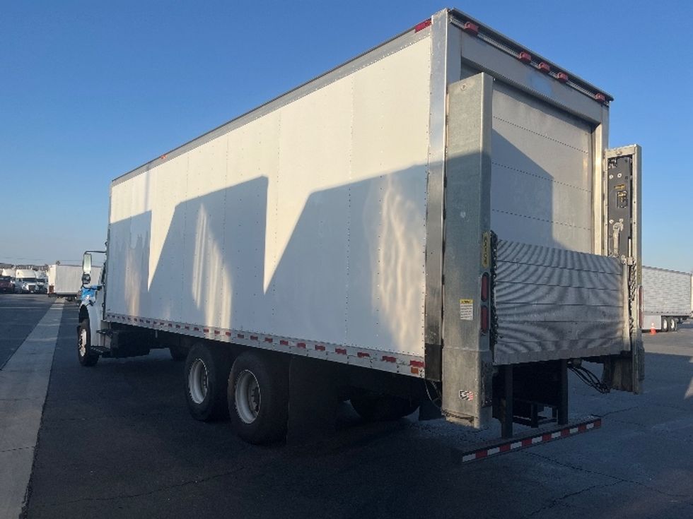 Refrigerated Truck-Light and Medium Duty Trucks-Freightliner-2019-M2-Fontana-CA-205,261\n\t\tmiles-$ 63,000 - Image 6