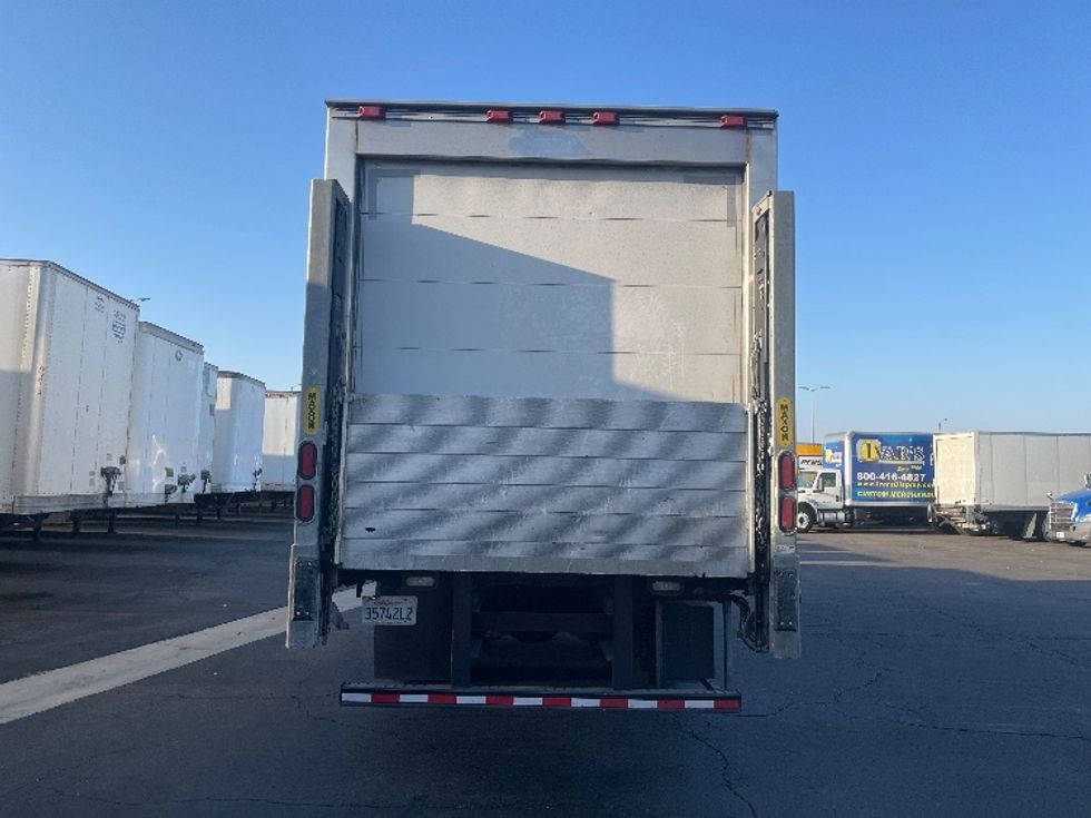 Refrigerated Truck-Light and Medium Duty Trucks-Freightliner-2019-M2-Fontana-CA-205,261\n\t\tmiles-$ 63,000 - Image 7