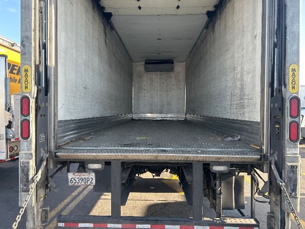 Refrigerated Truck-Light and Medium Duty Trucks-Freightliner-2019-M2-Fontana-CA-207,035\n\t\tmiles-$ 48,000 - Image 10