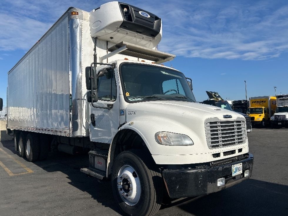 Refrigerated Truck-Light and Medium Duty Trucks-Freightliner-2019-M2-Fontana-CA-324,451\n\t\tmiles-$ 39,500 - Image 1