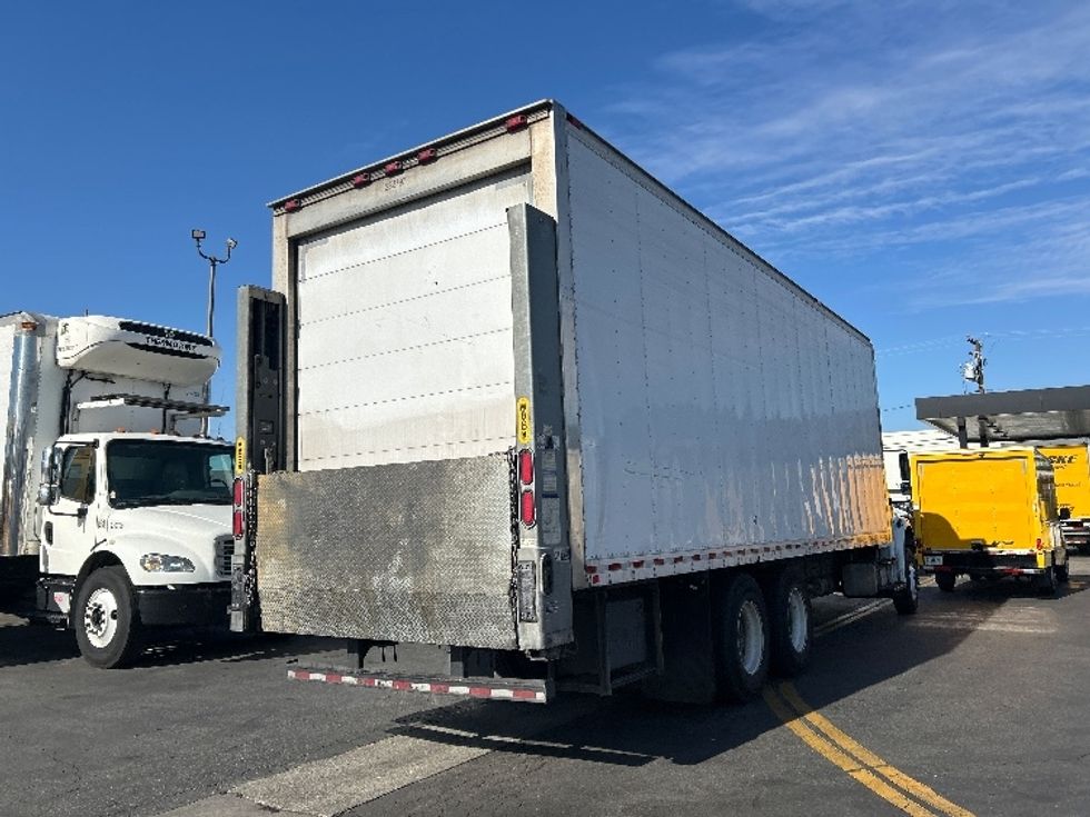 Refrigerated Truck-Light and Medium Duty Trucks-Freightliner-2019-M2-Fontana-CA-324,451\n\t\tmiles-$ 39,500 - Image 13