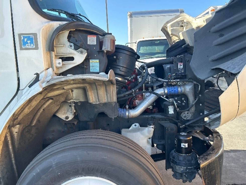 Refrigerated Truck-Light and Medium Duty Trucks-Freightliner-2019-M2-Fontana-CA-324,451\n\t\tmiles-$ 39,500 - Image 23
