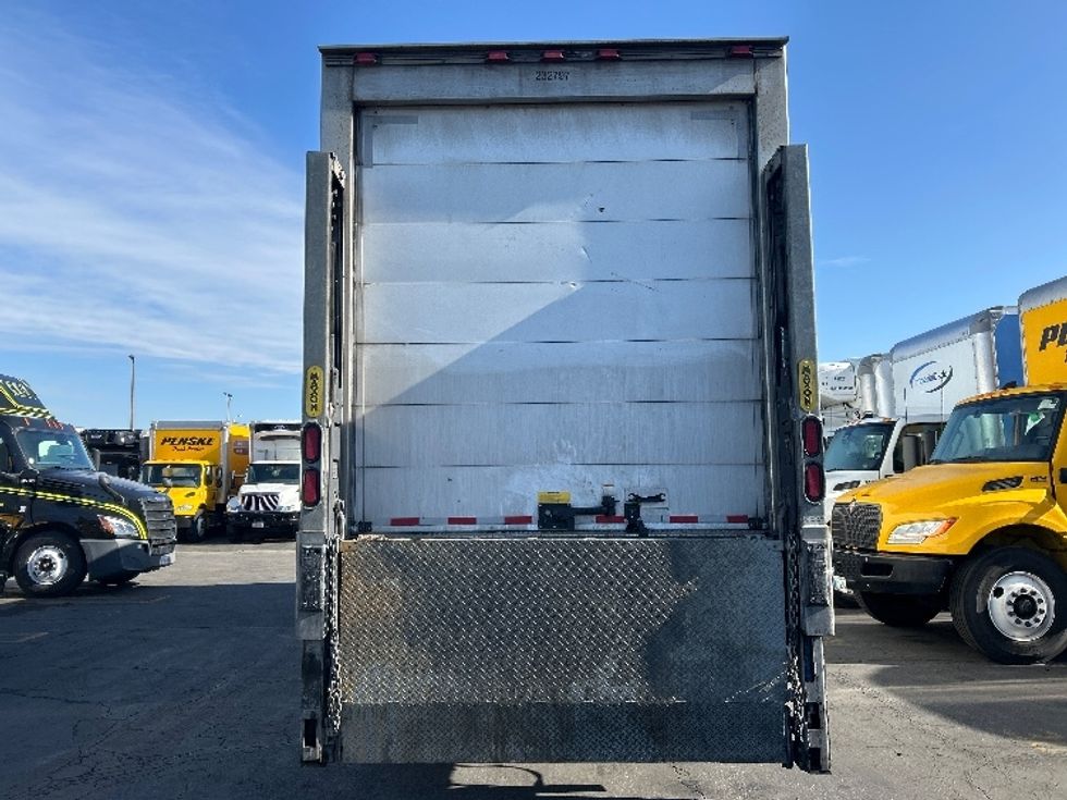 Refrigerated Truck-Light and Medium Duty Trucks-Freightliner-2019-M2-Fontana-CA-324,451\n\t\tmiles-$ 39,500 - Image 8