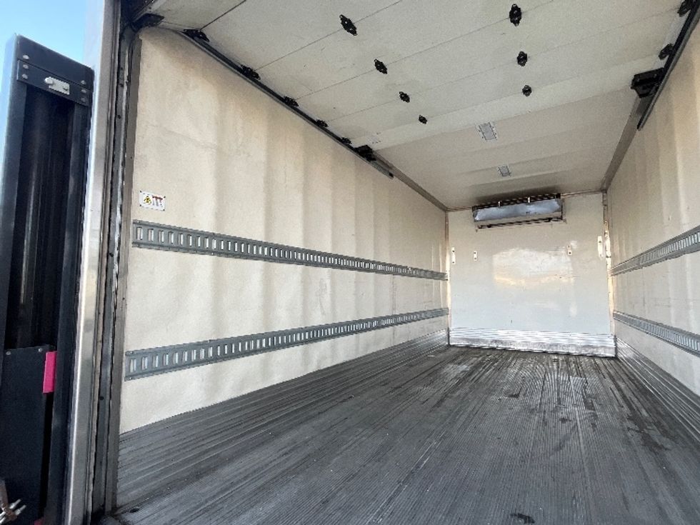 Refrigerated Truck-Light and Medium Duty Trucks-Freightliner-2019-M2-Fontana-CA-72,738\n\t\tmiles-$ 60,000 - Image 11