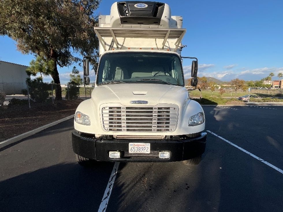 Refrigerated Truck-Light and Medium Duty Trucks-Freightliner-2019-M2-Fontana-CA-72,738\n\t\tmiles-$ 60,000 - Image 2