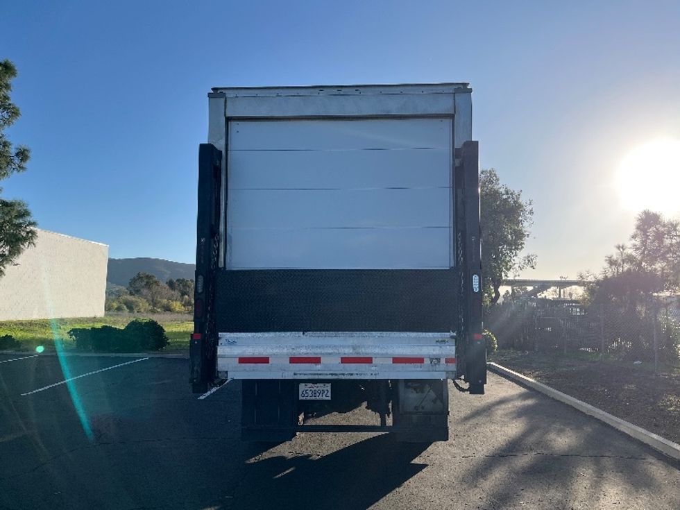 Refrigerated Truck-Light and Medium Duty Trucks-Freightliner-2019-M2-Fontana-CA-72,738\n\t\tmiles-$ 60,000 - Image 7