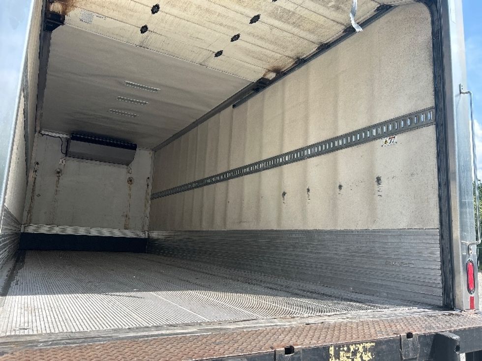 Refrigerated Truck-Light and Medium Duty Trucks-Freightliner-2019-M2-Forest Park-GA-139,358\n\t\tmiles-$ 42,250 - Image 11