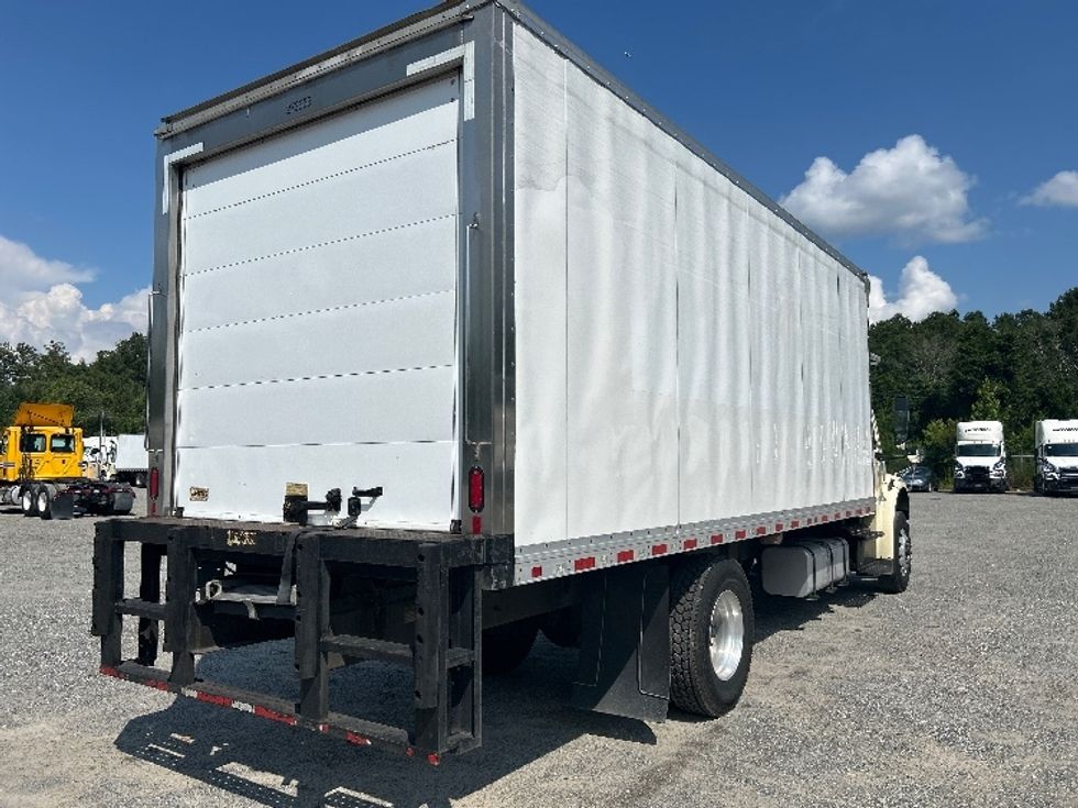 Refrigerated Truck-Light and Medium Duty Trucks-Freightliner-2019-M2-Forest Park-GA-139,358\n\t\tmiles-$ 42,250 - Image 12