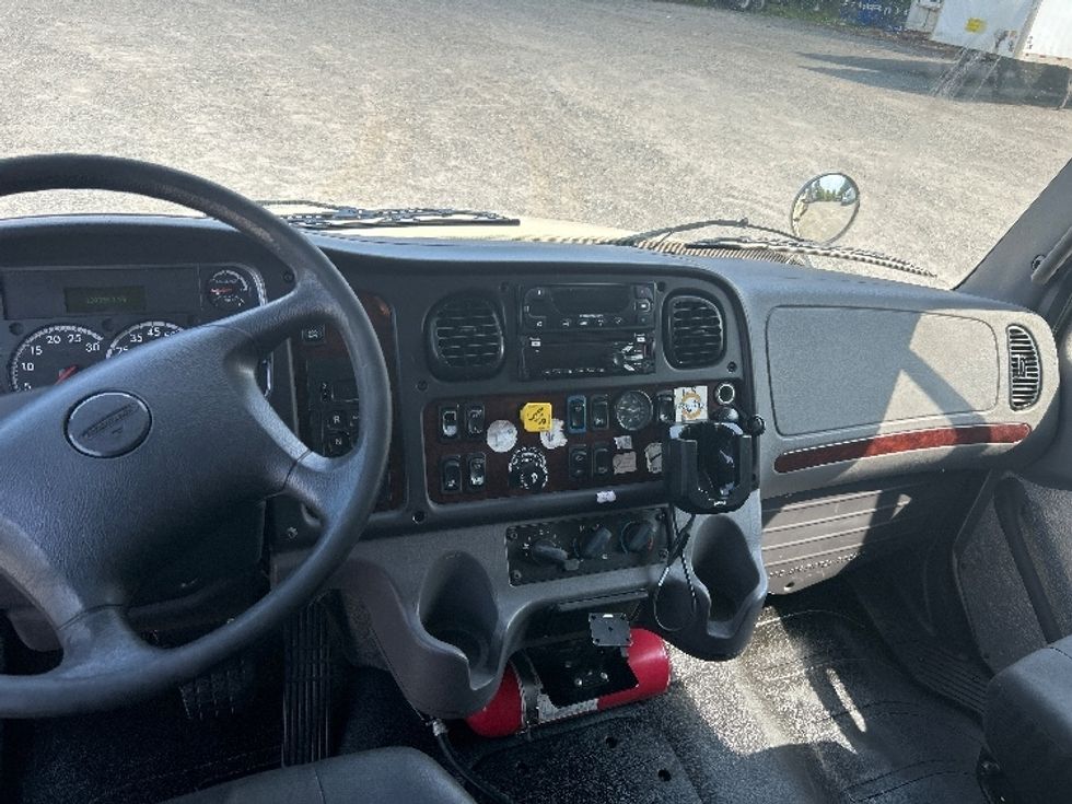 Refrigerated Truck-Light and Medium Duty Trucks-Freightliner-2019-M2-Forest Park-GA-139,358\n\t\tmiles-$ 42,250 - Image 16