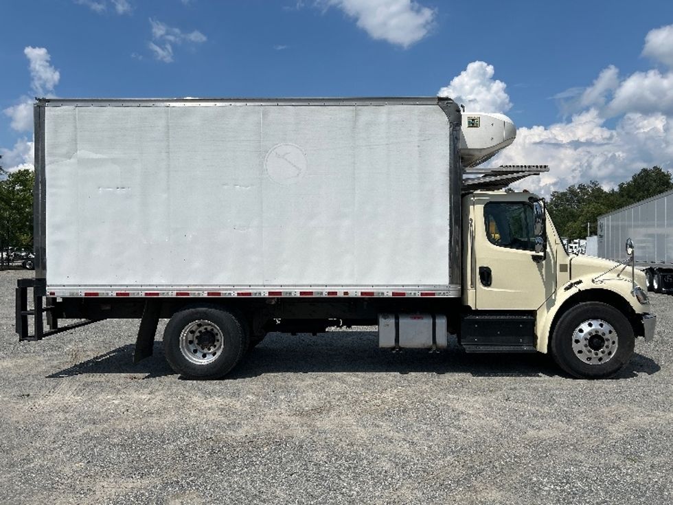 Refrigerated Truck-Light and Medium Duty Trucks-Freightliner-2019-M2-Forest Park-GA-146,212\n\t\tmiles-$ 53,500 - Image 14