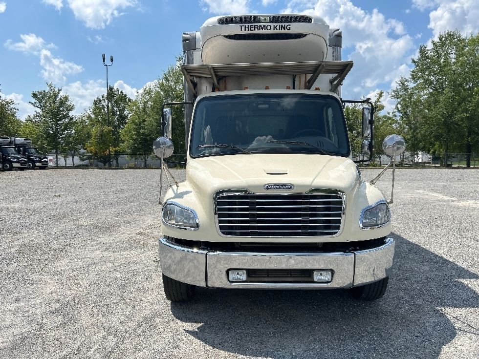 Refrigerated Truck-Light and Medium Duty Trucks-Freightliner-2019-M2-Forest Park-GA-146,212\n\t\tmiles-$ 53,500 - Image 2