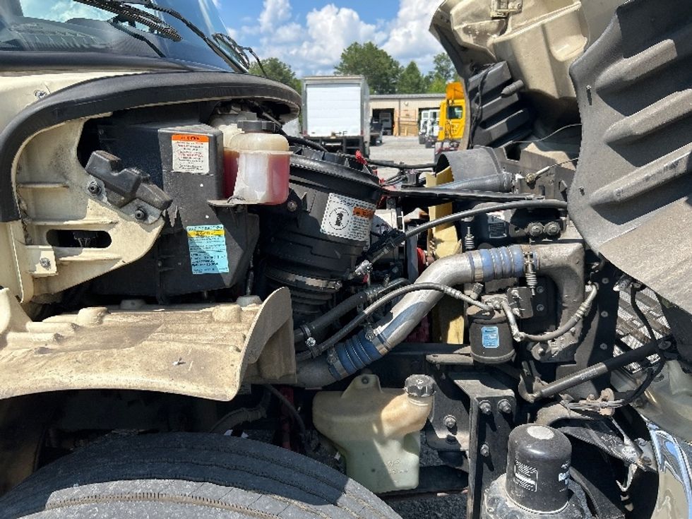 Refrigerated Truck-Light and Medium Duty Trucks-Freightliner-2019-M2-Forest Park-GA-146,212\n\t\tmiles-$ 53,500 - Image 22