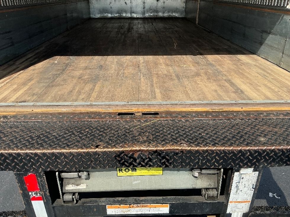 Refrigerated Truck-Light and Medium Duty Trucks-Freightliner-2019-M2-Forest Park-GA-163,156\n\t\tmiles-$ 51,500 - Image 10