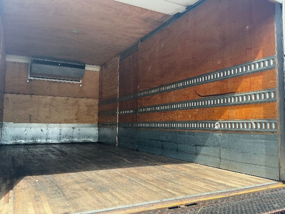 Refrigerated Truck-Light and Medium Duty Trucks-Freightliner-2019-M2-Forest Park-GA-163,156\n\t\tmiles-$ 51,500 - Image 12