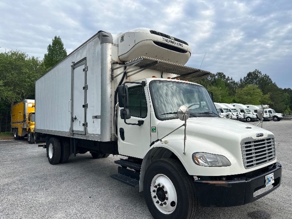 Refrigerated Truck-Light and Medium Duty Trucks-Freightliner-2019-M2-Forest Park-GA-220,467\n\t\tmiles-$ 38,250 - Image 1