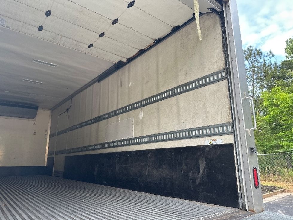 Refrigerated Truck-Light and Medium Duty Trucks-Freightliner-2019-M2-Forest Park-GA-220,467\n\t\tmiles-$ 38,250 - Image 12