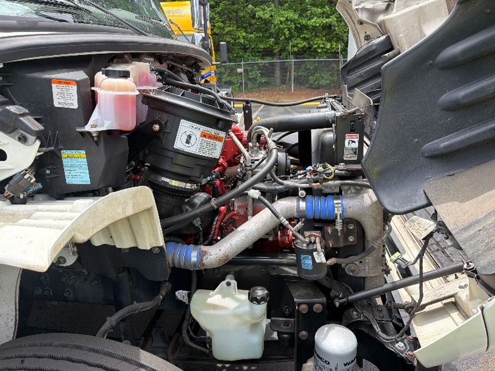Refrigerated Truck-Light and Medium Duty Trucks-Freightliner-2019-M2-Forest Park-GA-351,823\n\t\tmiles-$ 27,500 - Image 21