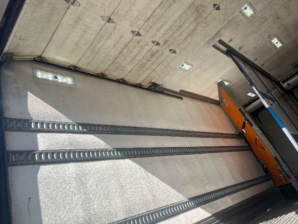 Refrigerated Truck-Light and Medium Duty Trucks-Freightliner-2019-M2-Fredericksburg-VA-259,897\n\t\tmiles-$ 47,750 - Image 11