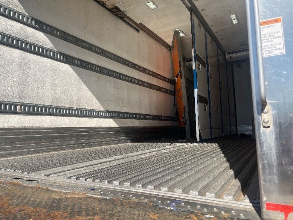 Refrigerated Truck-Light and Medium Duty Trucks-Freightliner-2019-M2-Fredericksburg-VA-259,897\n\t\tmiles-$ 47,750 - Image 12