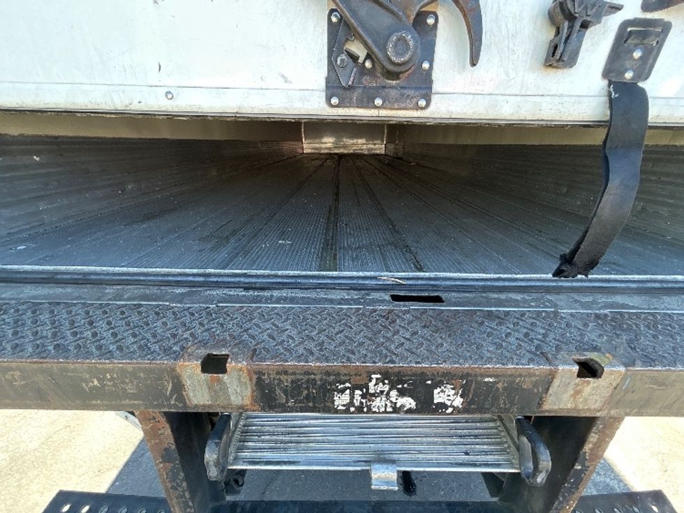 Refrigerated Truck-Light and Medium Duty Trucks-Freightliner-2019-M2-Fresno-CA-152,467\n\t\tmiles-$ 57,750 - Image 10
