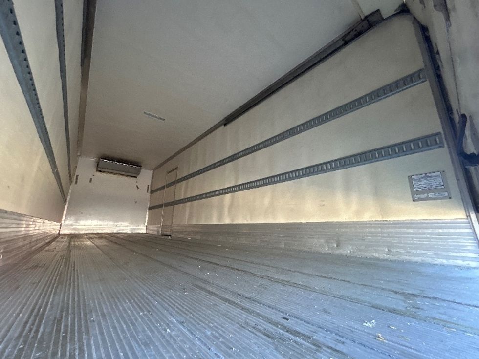 Refrigerated Truck-Light and Medium Duty Trucks-Freightliner-2019-M2-Fresno-CA-152,467\n\t\tmiles-$ 57,750 - Image 12