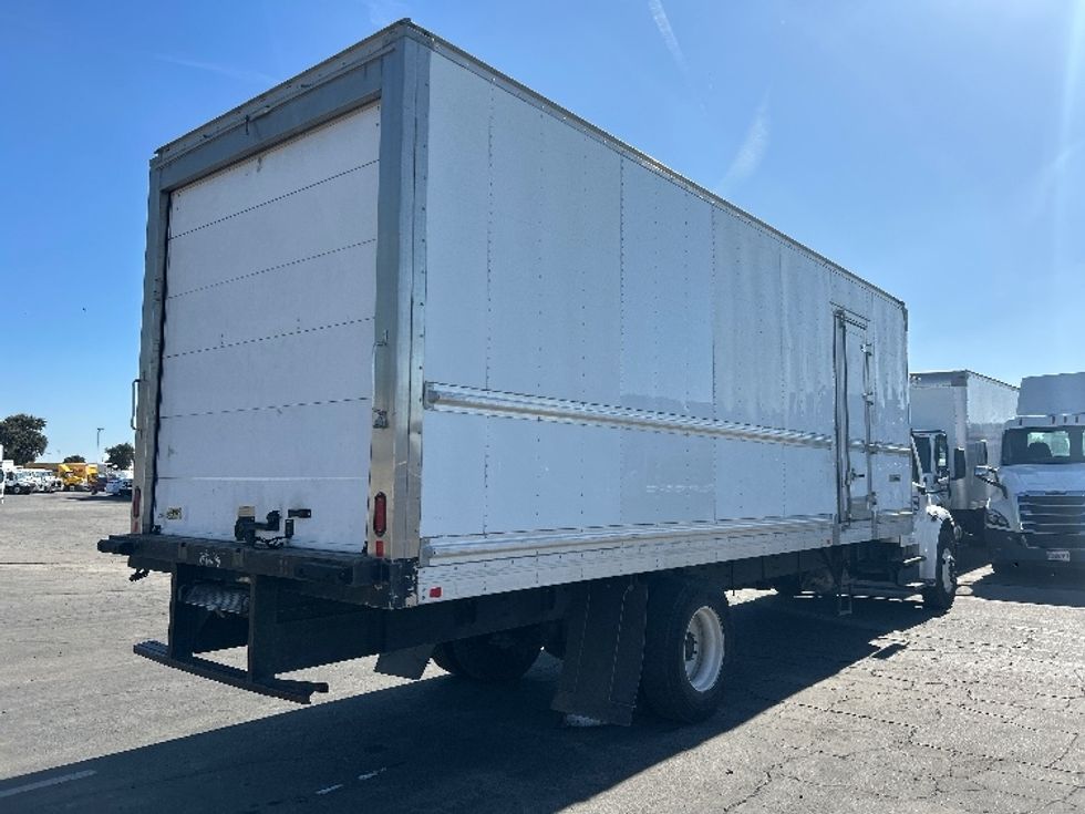 Refrigerated Truck-Light and Medium Duty Trucks-Freightliner-2019-M2-Fresno-CA-152,467\n\t\tmiles-$ 57,750 - Image 13