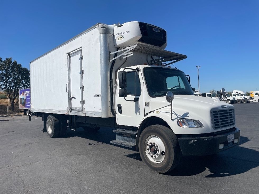 Refrigerated Truck-Light and Medium Duty Trucks-Freightliner-2019-M2-Fresno-CA-184,238\n\t\tmiles-$ 61,750 - Image 1