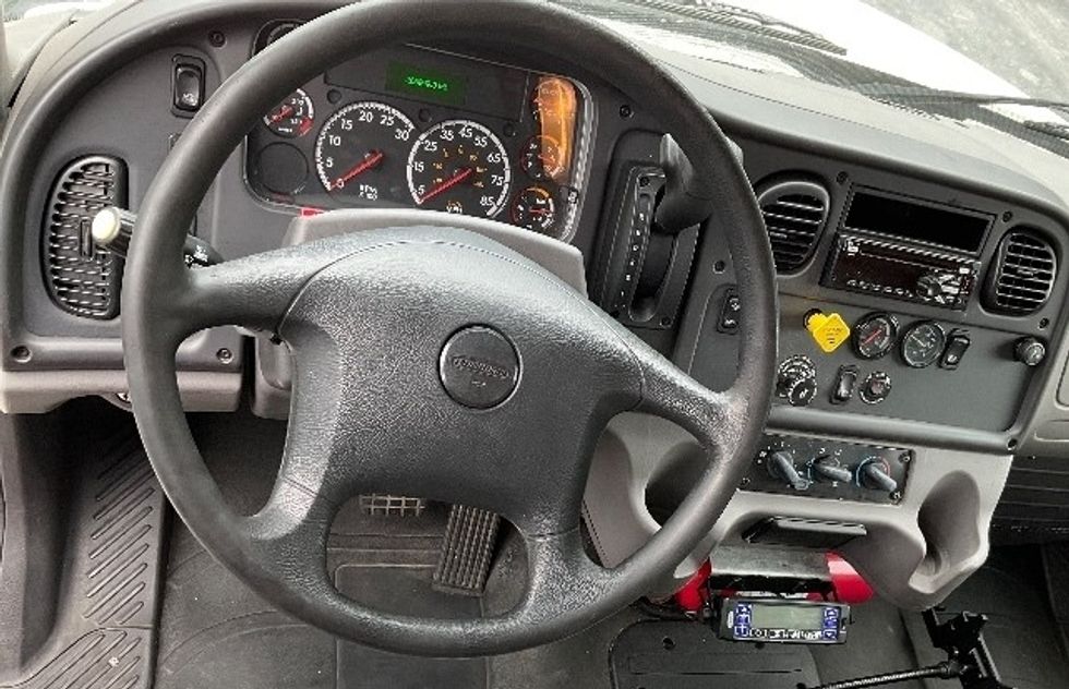 Refrigerated Truck-Light and Medium Duty Trucks-Freightliner-2019-M2-Gainesville-GA-266,999\n\t\tmiles-$ 42,000 - Image 18