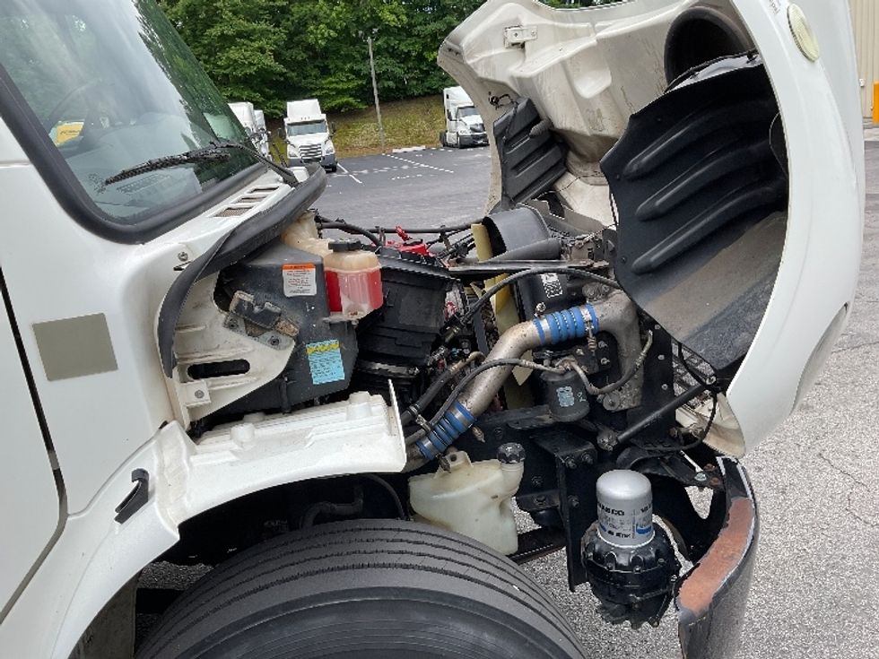 Refrigerated Truck-Light and Medium Duty Trucks-Freightliner-2019-M2-Gainesville-GA-266,999\n\t\tmiles-$ 42,000 - Image 23